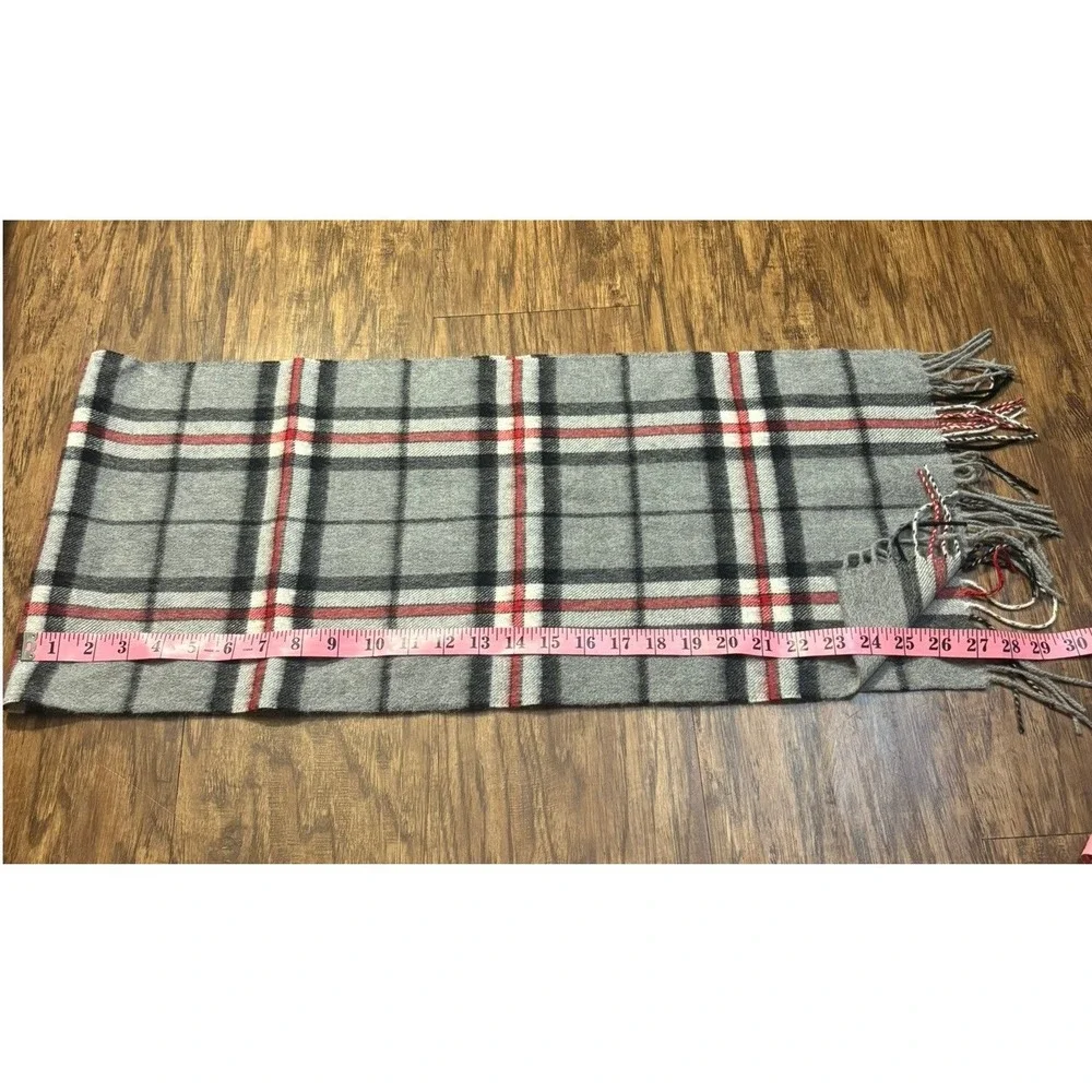 Edinburgh Lambswool Plaid Scarf Gray Red‎ Black Fringe preppy academia checkered